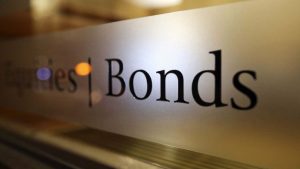 Nigerias-Bond-Prices-Decline-over-Rising-Treasury-Rates-696x392-1