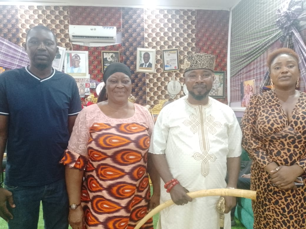 King King the Crown Fits Ijoba